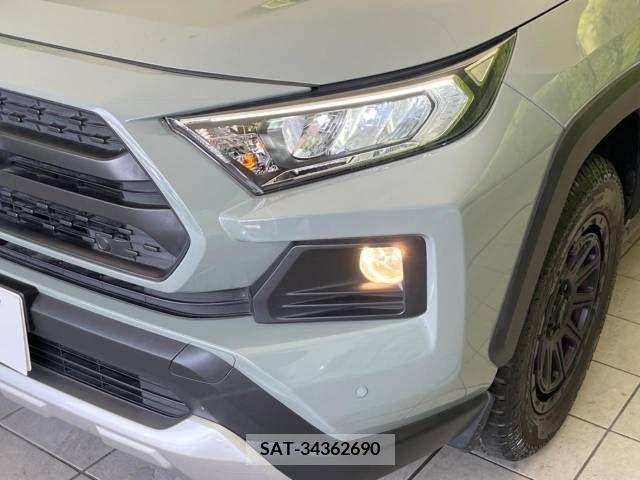 Toyota RAV4 2019-09 235116-13