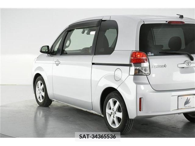 Toyota SPADE 2017-08 368719-6