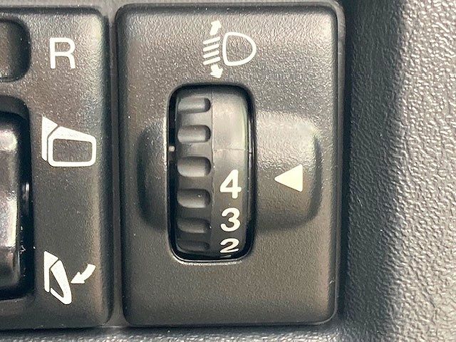 Suzuki JIMNY 2017-03 16740-16