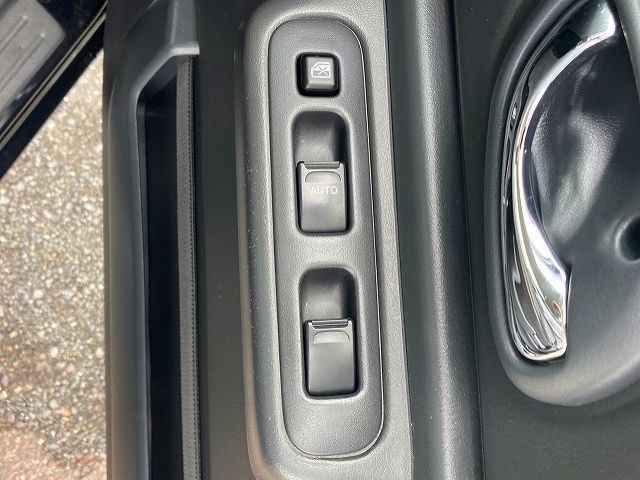 Suzuki JIMNY 2017-03 16740-17