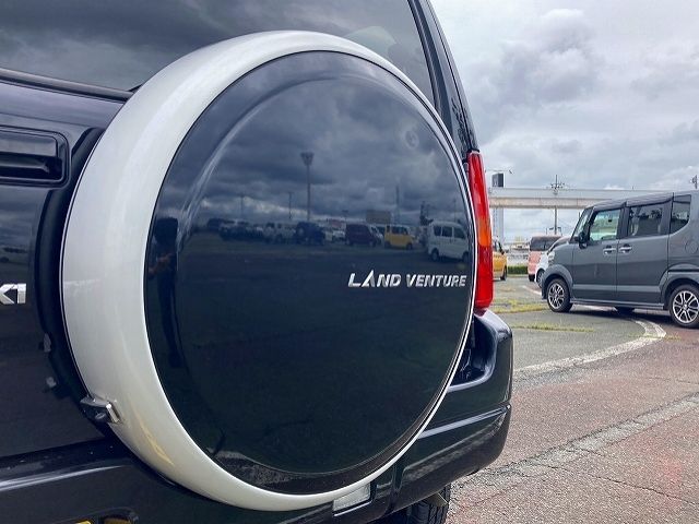Suzuki JIMNY 2017-03 16740-18