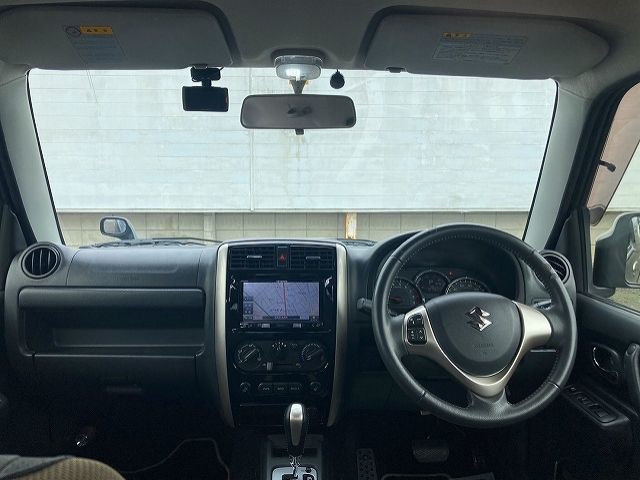 Suzuki JIMNY 2017-03 16740-1