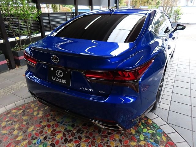 Lexus LS 2023-09 193691-7