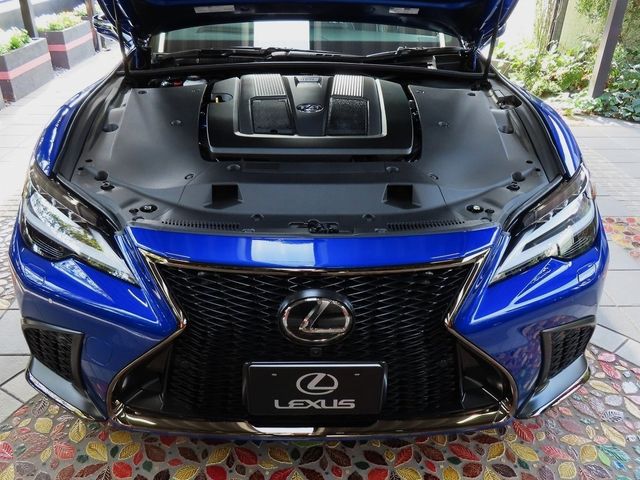 Lexus LS 2023-09 193691-29