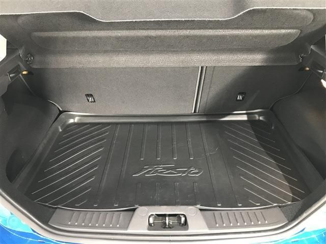 Ford FIESTA 2014-05 359-13