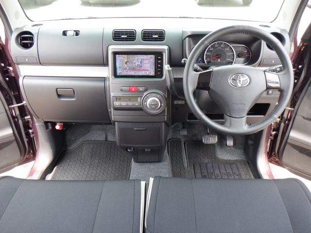 Toyota PIXIS SPACE 2015-03 7570-12