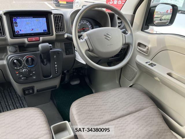 Suzuki EVERY 2022-11 301645-11