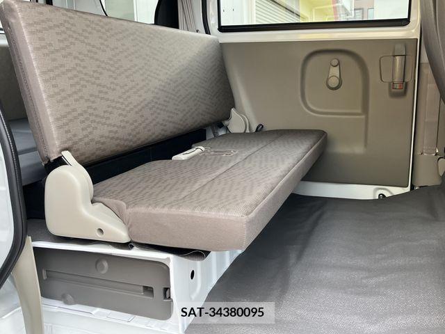Suzuki EVERY 2022-11 301645-24