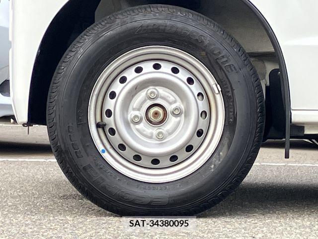 Suzuki EVERY 2022-11 301645-28