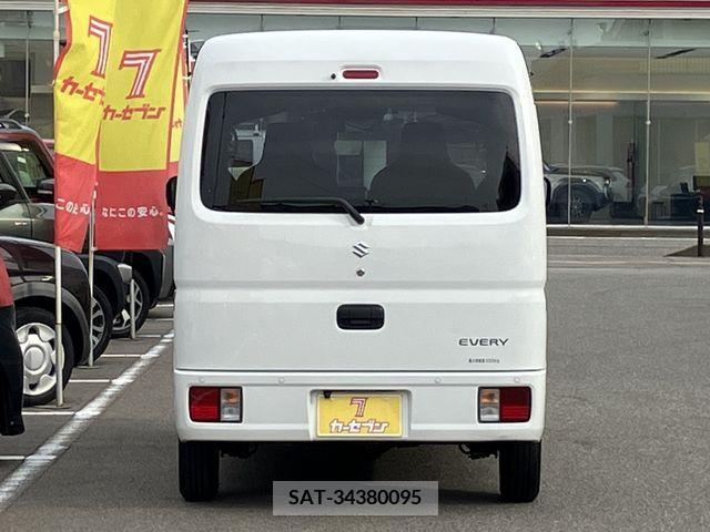 Suzuki EVERY 2022-11 301645-5
