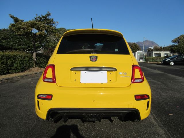 Abarth 595 2017-08 182315-11