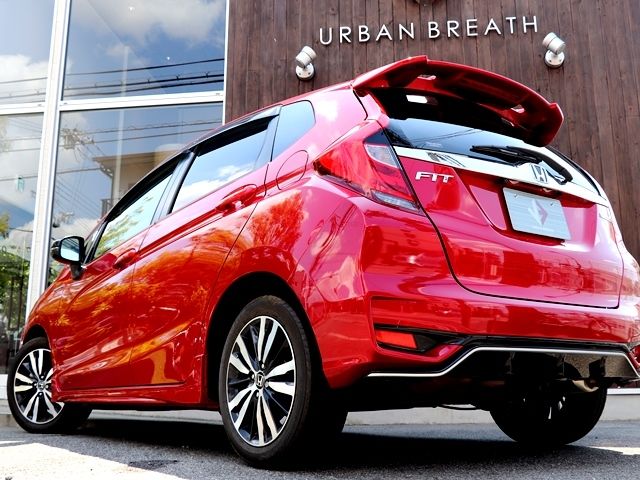 Honda FIT HYBRID 2018-05 4337-13