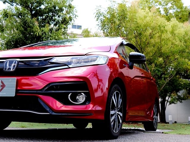 Honda FIT HYBRID 2018-05 4337-6