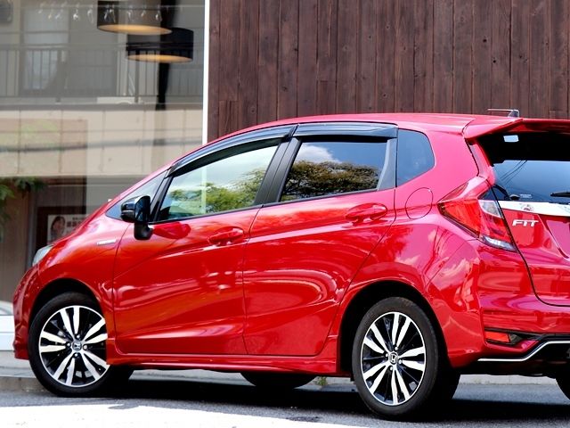 Honda FIT HYBRID 2018-05 4337-7