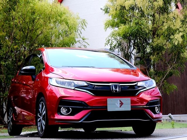 Honda FIT HYBRID 2018-05 4337-3