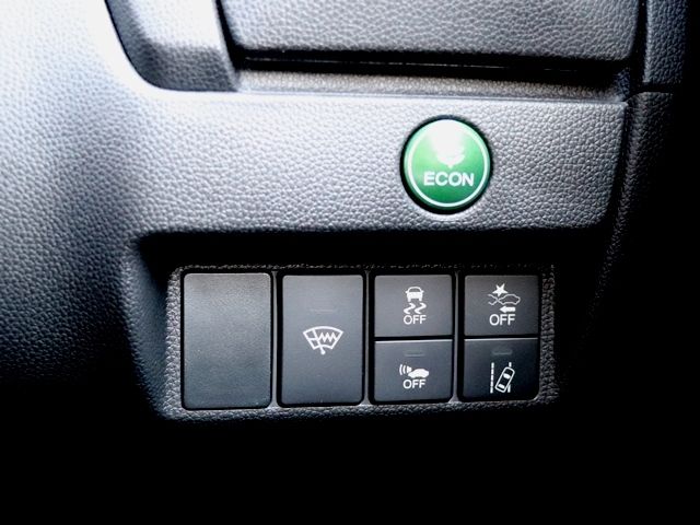 Honda FIT HYBRID 2018-05 4337-22