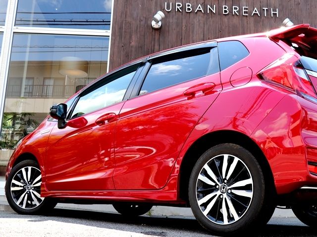Honda FIT HYBRID 2018-05 4337-9