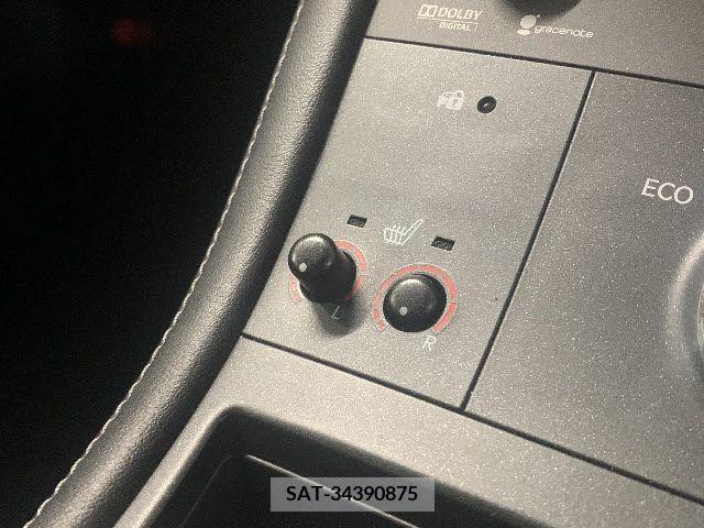 Lexus CT 2012-09 322670-11