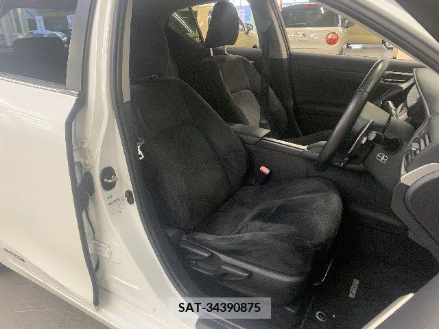 Lexus CT 2012-09 322670-9