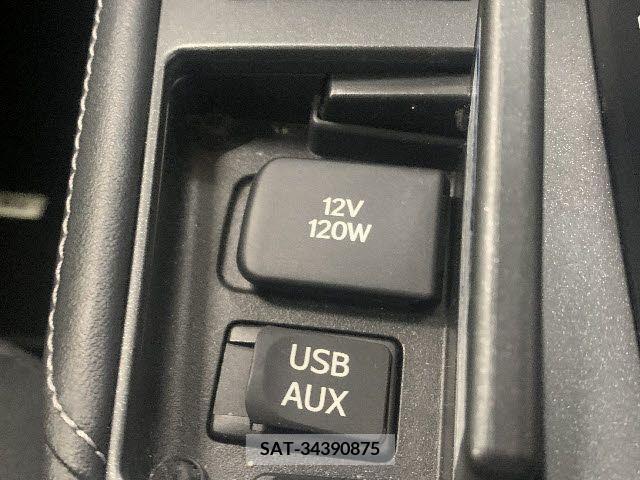 Lexus CT 2012-09 322670-4