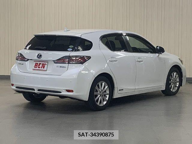 Lexus CT 2012-09 322670-2