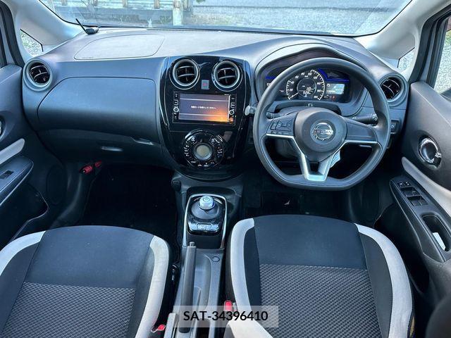 Nissan NOTE 2017-05 365464-6