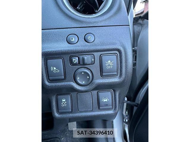 Nissan NOTE 2017-05 365464-8