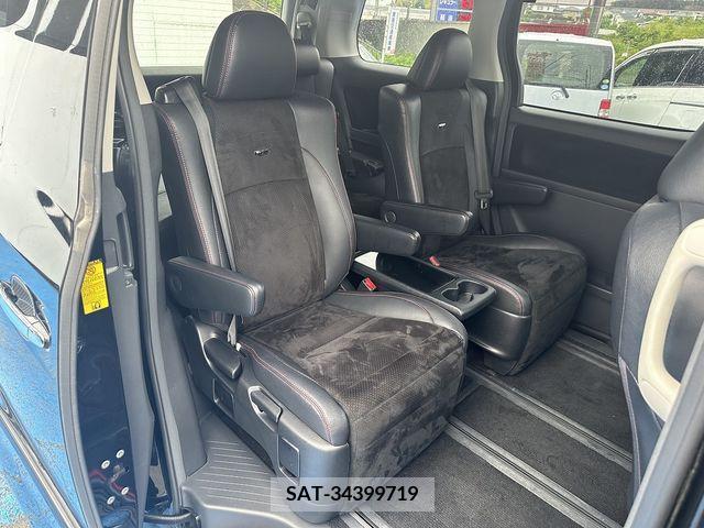 Toyota VELLFIRE 2013-11 287832-11