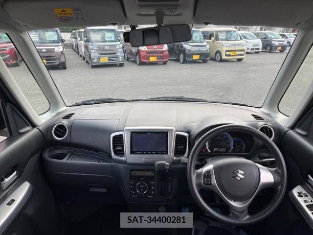 Suzuki SPACIA 2015-02 368473-1