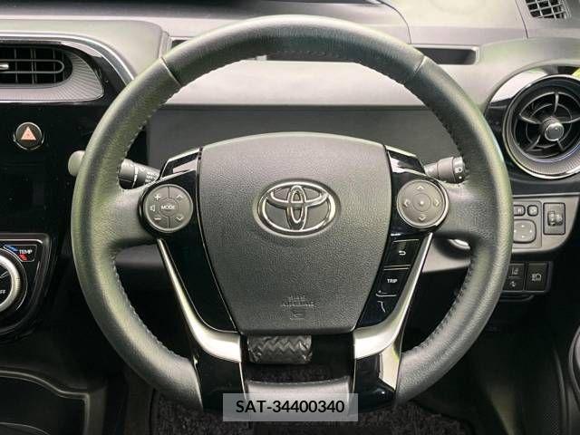 Toyota AQUA 2017-09 260184-11
