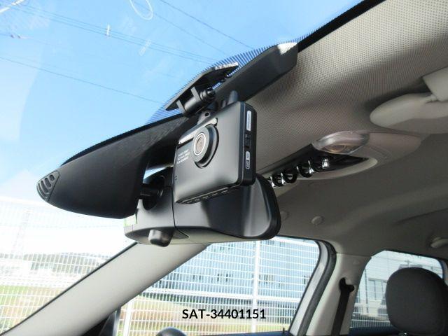 Bmw MINI 2018-06 210493-15