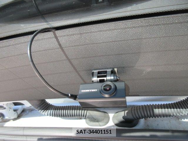 Bmw MINI 2018-06 210493-16