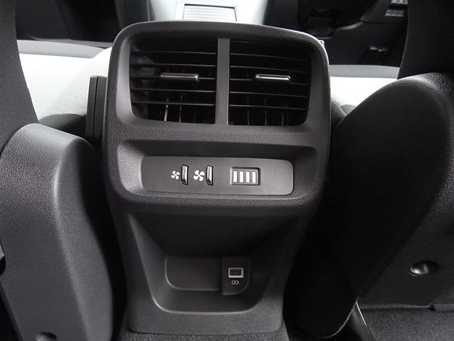 Citroen BERLINGO 2022-03 10329-17