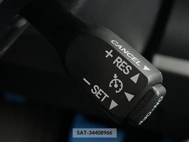Toyota VOXY 2021-07 288975-7