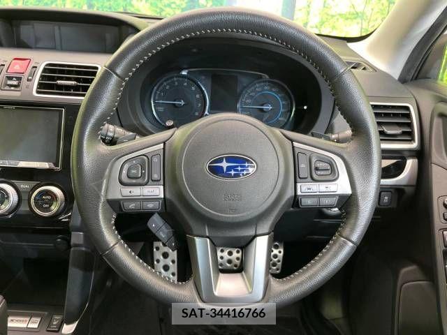 Subaru FORESTER 2017-12 215468-11