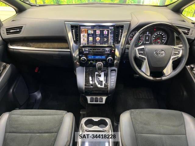 Toyota VELLFIRE 2017-03 299379-1