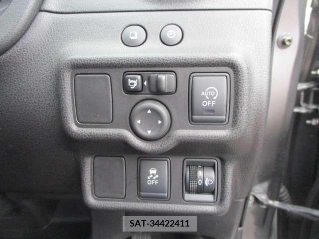 Nissan NOTE 2013-04 302302-9