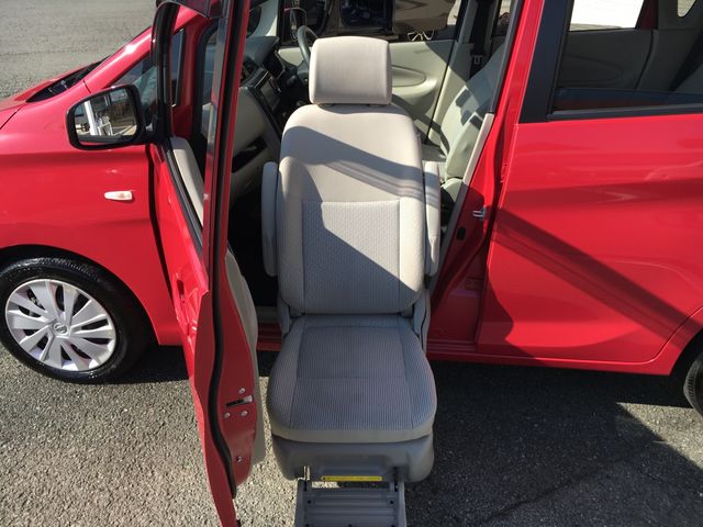 Nissan DAYZ 2015-08 9567-11
