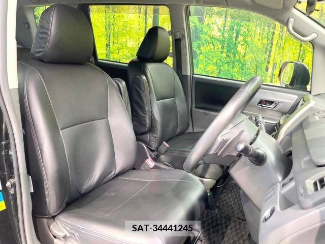 Toyota VOXY 2009-03 255045-8