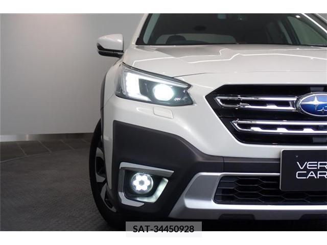 Subaru OUTBACK 2022-02 275989-7