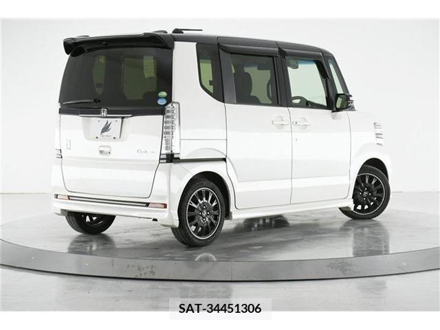 Honda N BOX CUSTOM 2017-02 215281-1