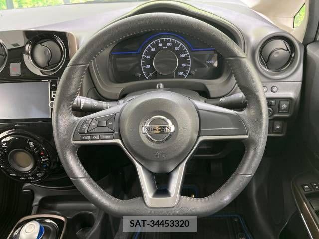 Nissan NOTE 2017-04 329700-10
