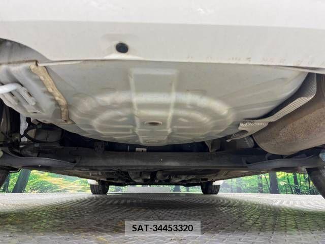 Nissan NOTE 2017-04 329700-18