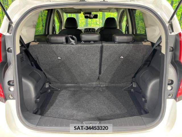 Nissan NOTE 2017-04 329700-9