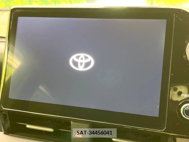 Toyota NOAH 2022-09 365122-3