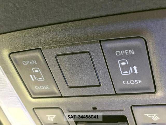 Toyota NOAH 2022-09 365122-2