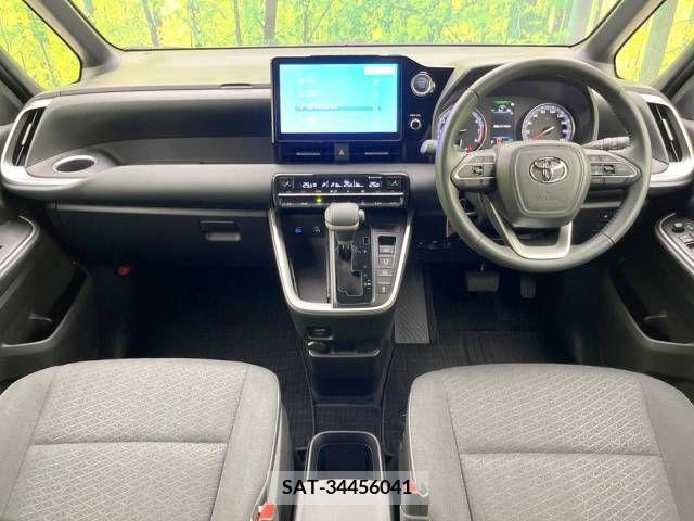 Toyota NOAH 2022-09 365122-1