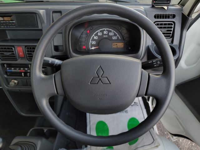Mitsubishi MINICAB TRUCK 2014-06 438-10