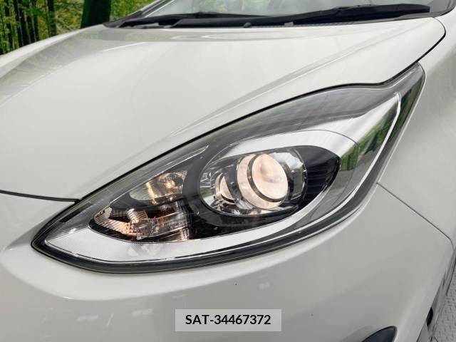 Toyota AQUA 2019-05 347870-11