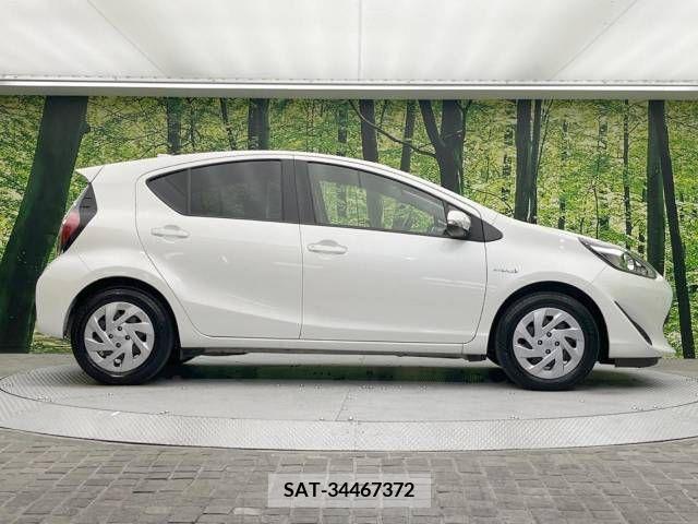 Toyota AQUA 2019-05 347870-15